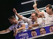 Arapiraca reconhece trabalho de Luciano e Daniel, e recebe Lucas Barbosa com multidão no Manoel Teles
