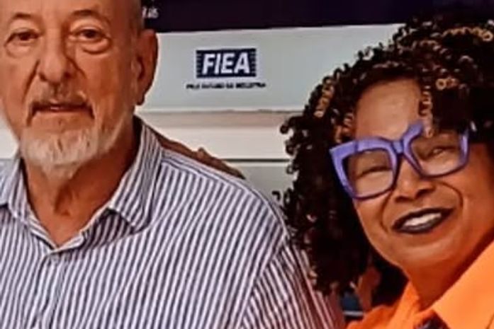 O bom da vida não são coisas, são pessoas.
Obrigada, Dr. José Carlos Lyra!