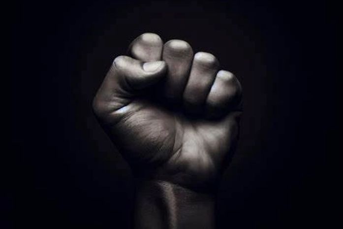 Qual razão para o apagamento das lutas históricas dos negros e das negras do sul do Brasil, presidente @lulaoficial? - questiona a histórica e, nacionalmente, referenciada ativista Jeruse Romão