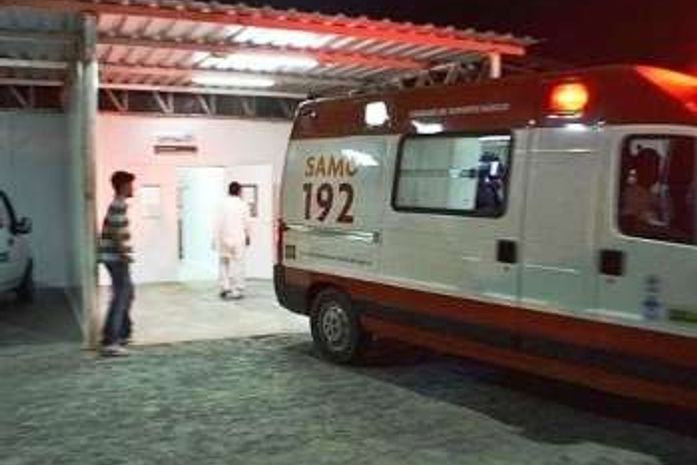 Vítimas foram levadas para a UPA de Penedo