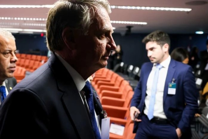 Denúncia de Bolsonaro: STF rejeita pedidos de defesas; mérito fica para quarta