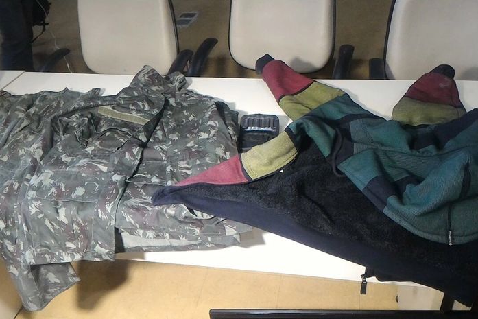 Roupas usadas no roubo à Real Alagoas