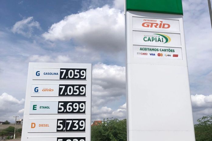 Posto em rodovia do Sertão