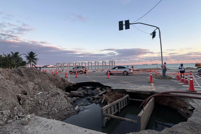 Vereador David do Emprego cobra providências após rompimento de tubulação da BRK e vazamento de esgoto em Maceió