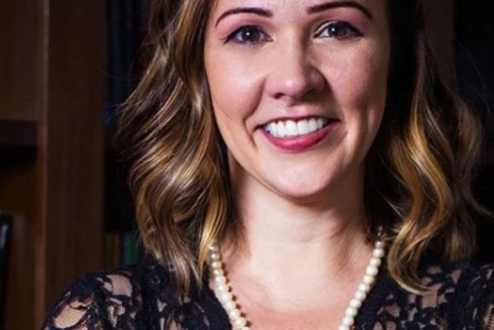 Karina Kufa, advogada de Bolsonaro, confirma que está com coronavírus