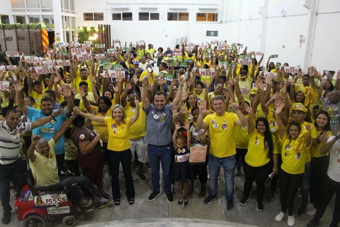 Flávia Cavalcante se reúne com lideranças no bairro do Prado