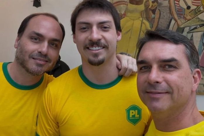 Eleições 2026: Filhos de Jair Bolsonaro podem ficar sem mandato