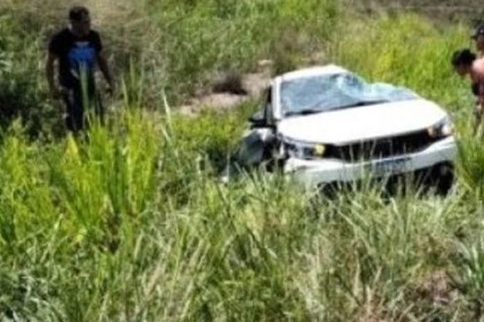 Mulher morre e homem ferido em colisão na BR-316 em Atalaia