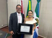 Vereador Charles Hebert indica, e Lydia Pollyana recebe a Comenda Selma Bandeira na Câmara de Maceió