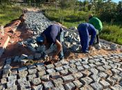 Prefeito Allan de Jesus da inicio as obras de pavimentação na Fazenda Desterro