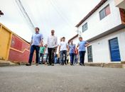 Rui Palmeira inaugura a pavimentação das ruas do Conjunto Tabapuã, no Jacintinho