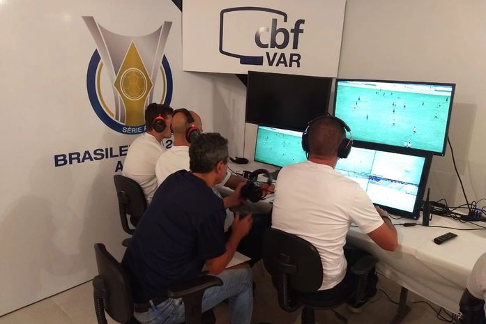 Sala do VAR no Rei Pelé