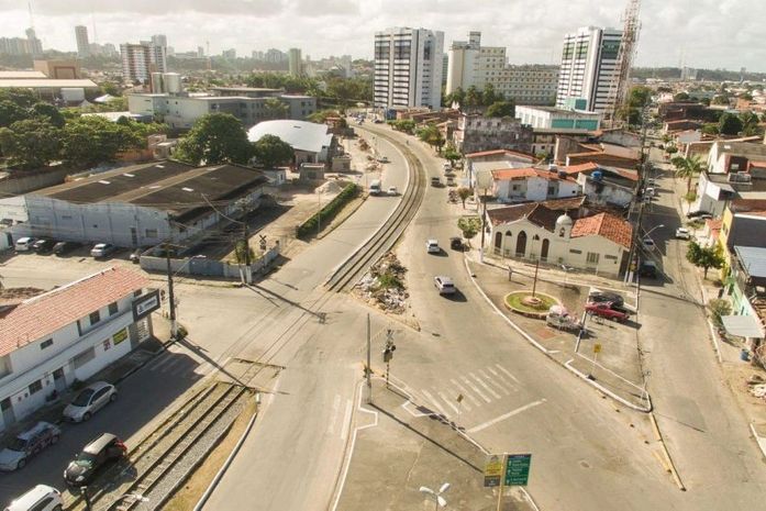 Avenida Walter Ananias, no Jaraguá