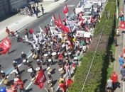 Com bandeiras vermelhas, manifestantes saem às ruas contra o governo Bolsonaro em AL e mais 300 cidades do país