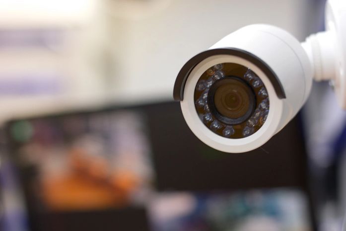 Como escolher câmera de segurança residencial para proteger sua casa