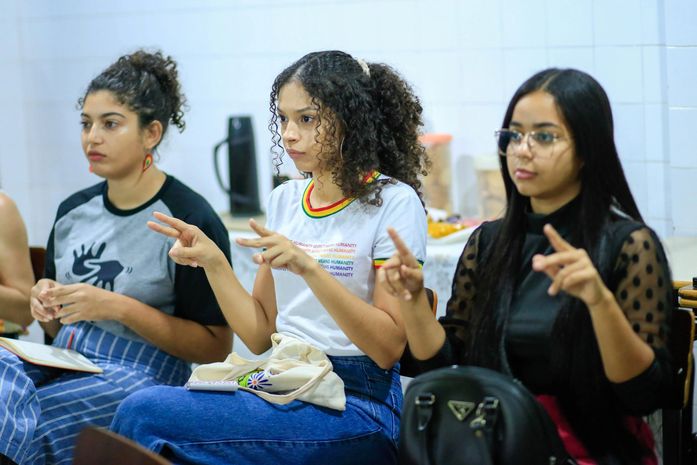 Secretaria de Educação oferece últimas vagas para curso gratuito de Libras até esta quarta-feira