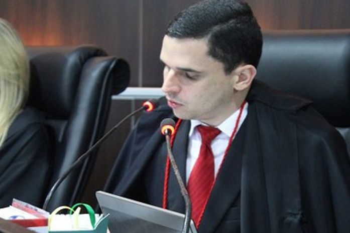 Desembargador eleitoral Gustavo de Mendonça 