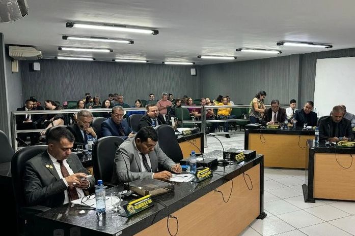 Câmara Municipal aprova reajuste salarial para servidores da educação e do legislativo