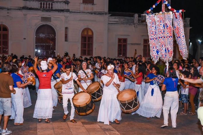 Em Jaraguá, abertura da Batucada Literária atraiu um grande público.
