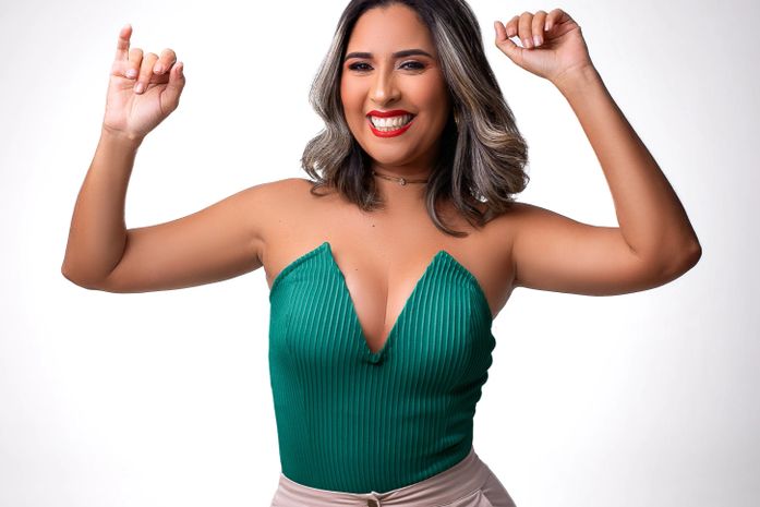 “Love Reverse”: Novo single da cantora Márcia Fernanda é lançado nesta quarta-feira, 31