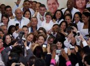 Médicos cubanos começam a deixar o Brasil no dia 25