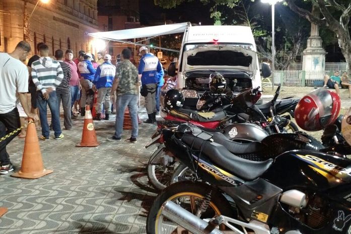 Devido a embriaguez, motoristas são conduzidos à delegacia e autuados em flagrante