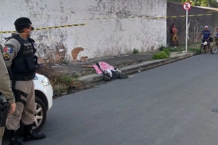 Homem é assassinado com vários disparos no rosto no bairro de Ponta Grossa