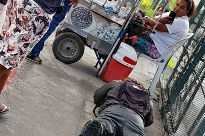 Delivery do tráfico: entregador é preso quando distribuía drogas nos bairros; veja vídeo