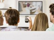 Agenda cultural adaptada as recomendações da OMS traz dicas de shows online, séries e filmes