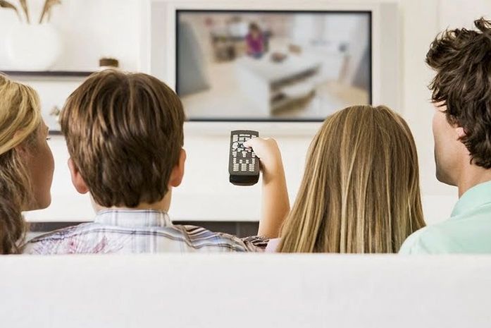 Agenda cultural adaptada as recomendações da OMS traz dicas de shows online, séries e filmes