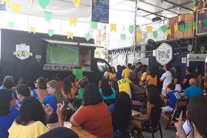 Villa Food reuniu várias pessoas para o jogo da seleção feminina