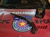 PM efetua prisões pelos crimes de Tráfico de drogas, Receptação e Posse e Porte ilegal de arma de fogo
