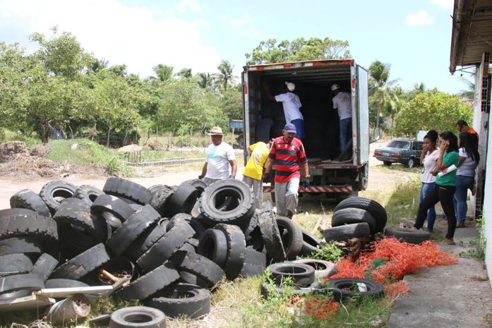 Secretaria de Meio Ambiente realiza recolhimento de pneus junto da SEMARH e Defesa Civil