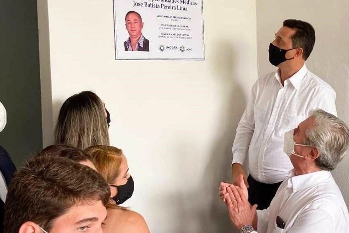 Nos 139 anos de Limoeiro, município é contemplado com centro de especialidades médicas, veículos, praça e ruas