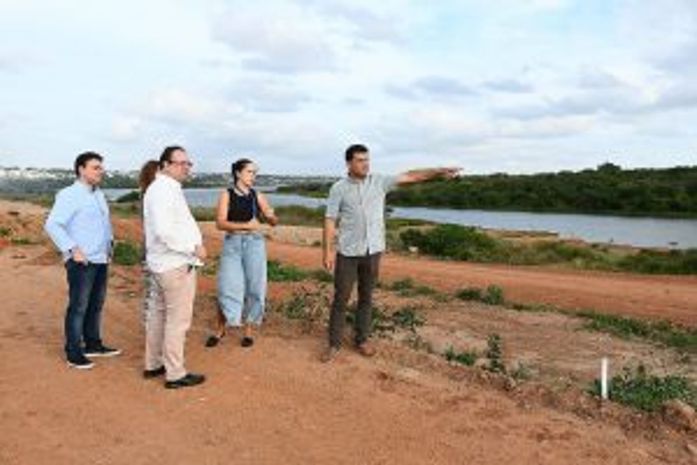 Prefeito Luciano executa mais uma obra de mobilidade urbana e de defesa ambiental