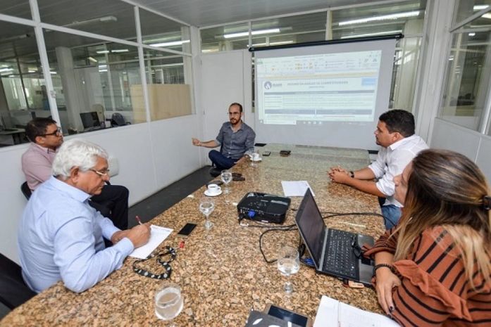 Comitês técnicos debatem melhorias para o setor energético de AL