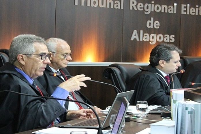 Pleno TRE