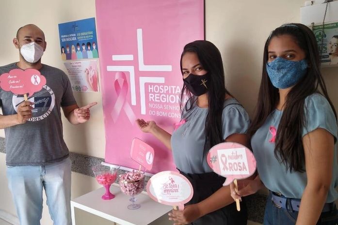 Outubro Rosa: Hospital Regional realiza ação de prevenção ao câncer de mama