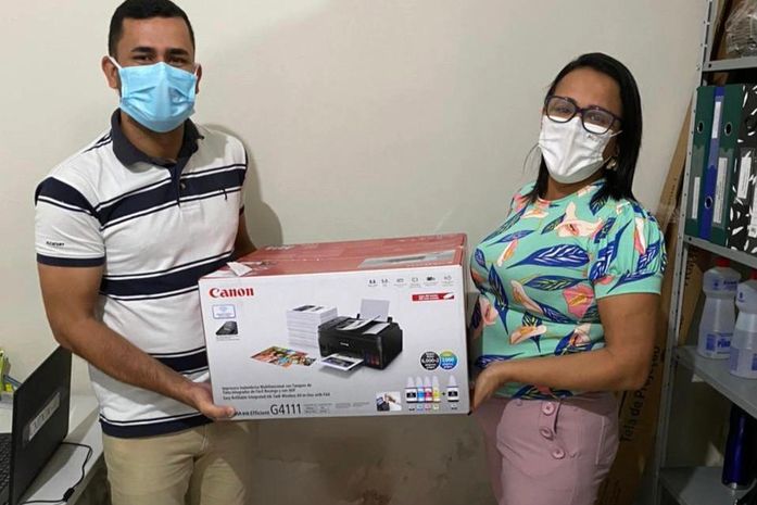 Assistência Social de Anadia entrega equipamento de informática para Conselho Tutelar