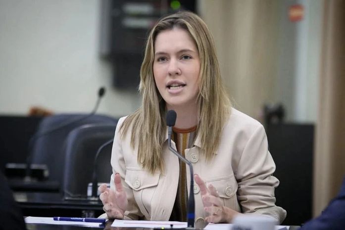 "Abrir o mercado favorece os mais pobres", diz Cibele Moura sobre alta rejeição à "taxa das blusinhas"