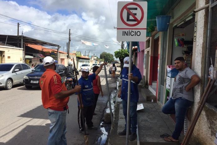 Prefeitura de Arapiraca revitaliza sinalização e pontos de táxis e mototáxi