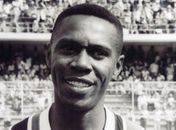 Ex-jogador Escurinho morre aos 90 anos de idade