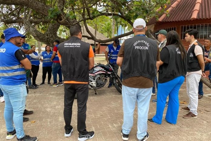 Prefeitura limita kits praia e proíbe jet skis na faixa de areia em Maceió