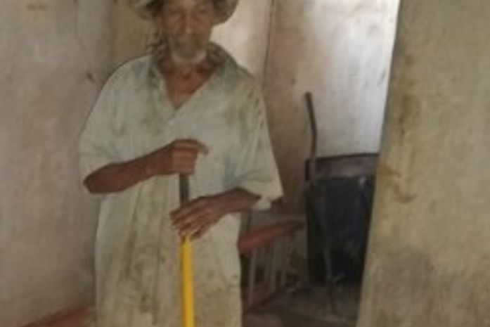 Polícia resgata idoso que vivia em condições subumanas em União dos Palmares