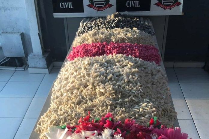 Doze traficantes são presos com cerca de 25 mil porções de drogas