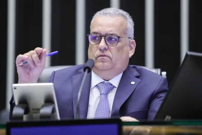 A piada do deputado Alfredo Mendonça