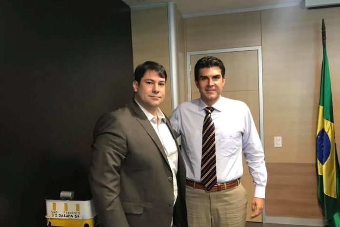 David e o ministro Barbalho discutindo ações para Girau do Ponciano