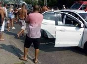 Carro da família foi metralhado com mais de 180 tiros.