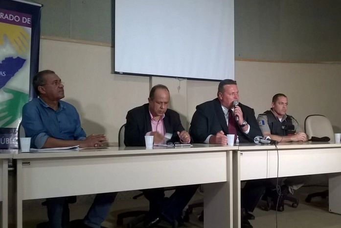 Menores foram apresentados em coletiva