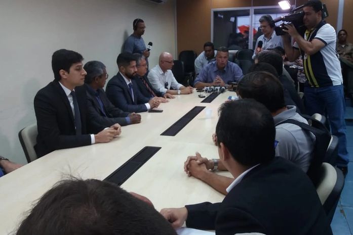 Coletiva foi realizada na manhã desta segunda-feira (10)